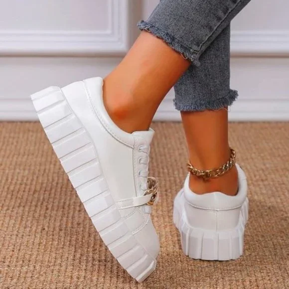 Lace-up Front Chain Decor tennis Shoes - Picture 2 of 6